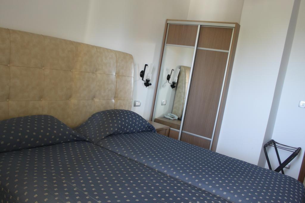 Sunny Suites Maleme  Exterior photo
