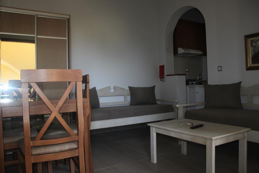Sunny Suites Maleme  Exterior photo